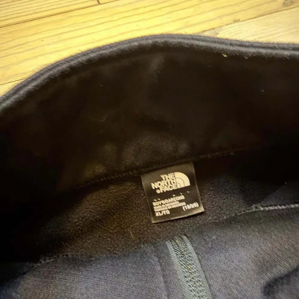The North Face Boys Black 1/4 Zip Fleece Pullover XL/TG 18/20
